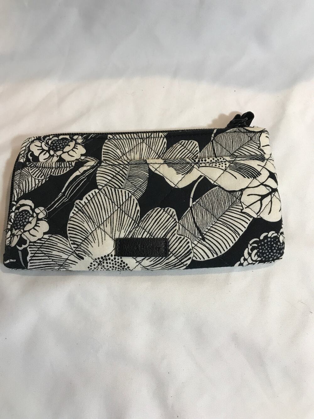 Vera Bradley Retired Bedford Blooms Wallet